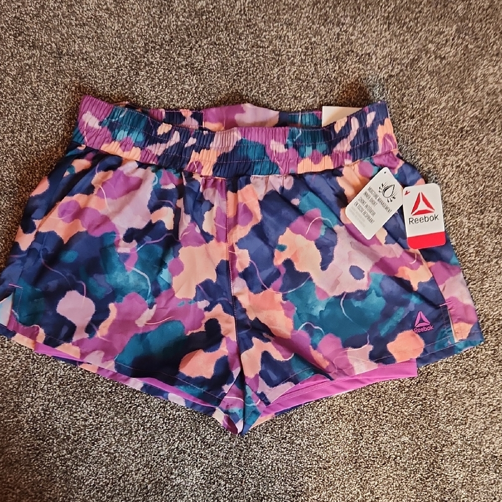 NWT Reebok Double-Layer Athletic Shorts - Size Large